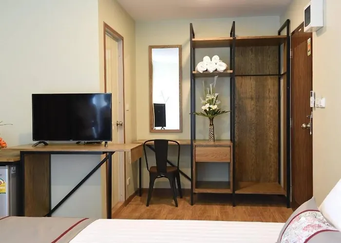 Home Inn Hotel Bangkok